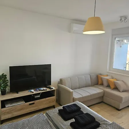 Apartahotel Natalija 3*